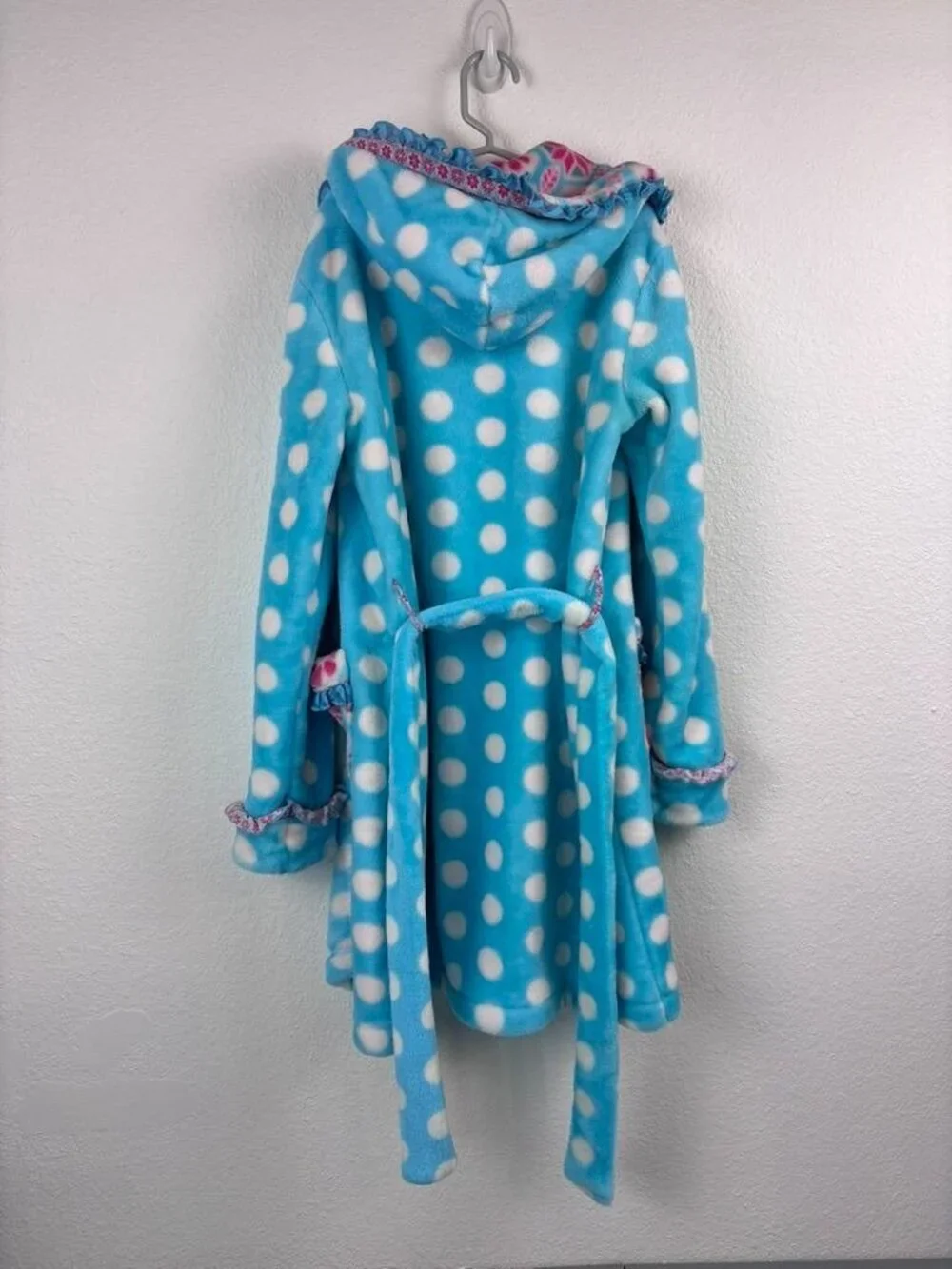 Matilda Jane girls medium blue polka‎ dot fleece bath robe hooded tie front
